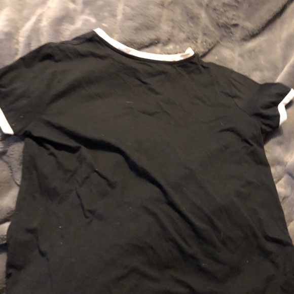 Black t shirt - Picture 2 of 4